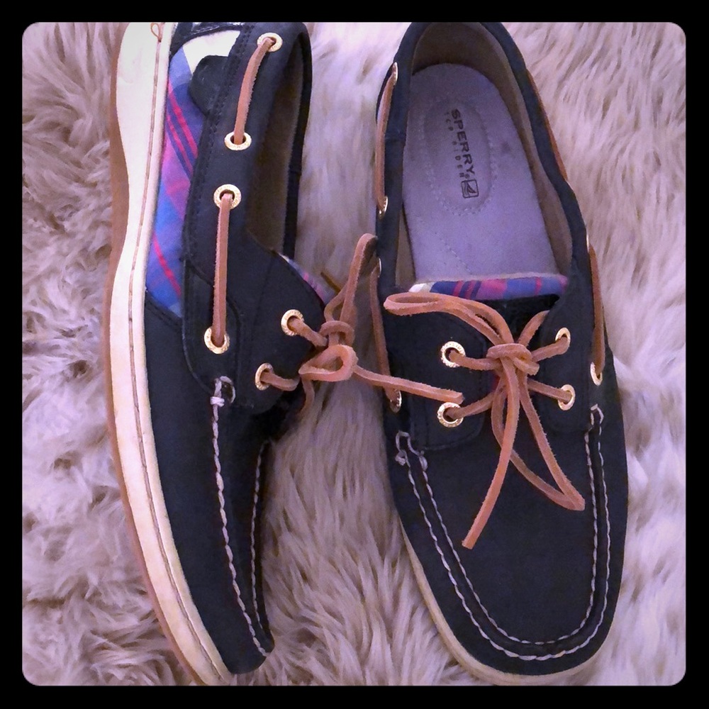 Never worn! Navy Sperry Topsiders, Sz 9.5